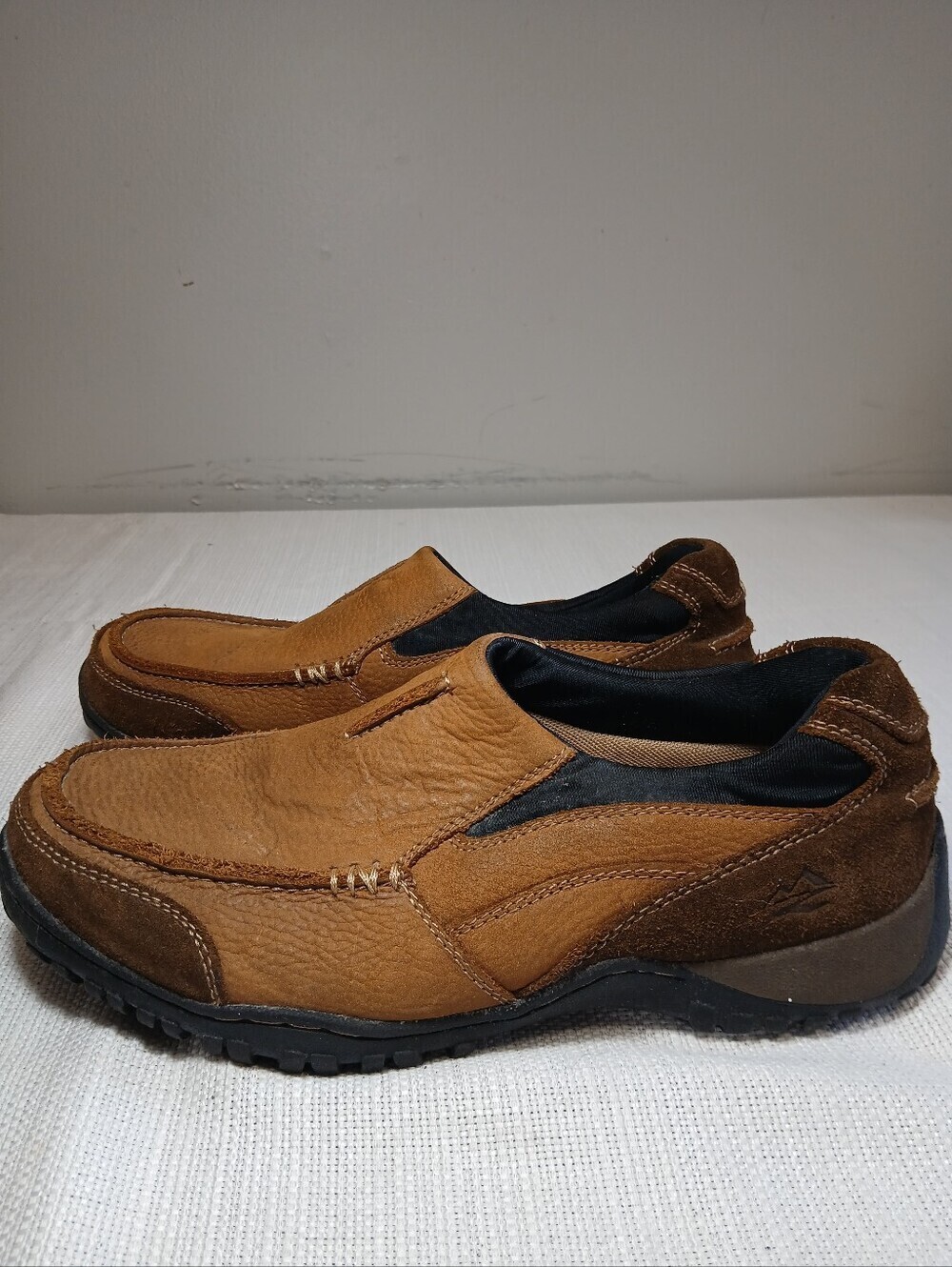 Nunn Bush Men's Tan and Brown Leather Slip-On Loafers